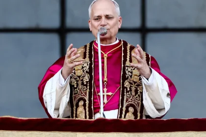 بابا الفاتيكان يرحب بإعلان وقف إطلاق النار لمدة أسبوعين