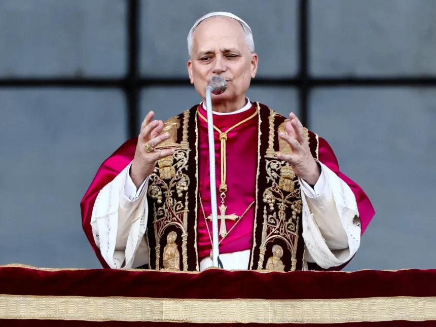 بابا الفاتيكان يرحب بإعلان وقف إطلاق النار لمدة أسبوعين