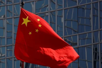 الإعلام الصيني يحث واشنطن وطهران على استغلال الهدنة وبدء المفاوضات