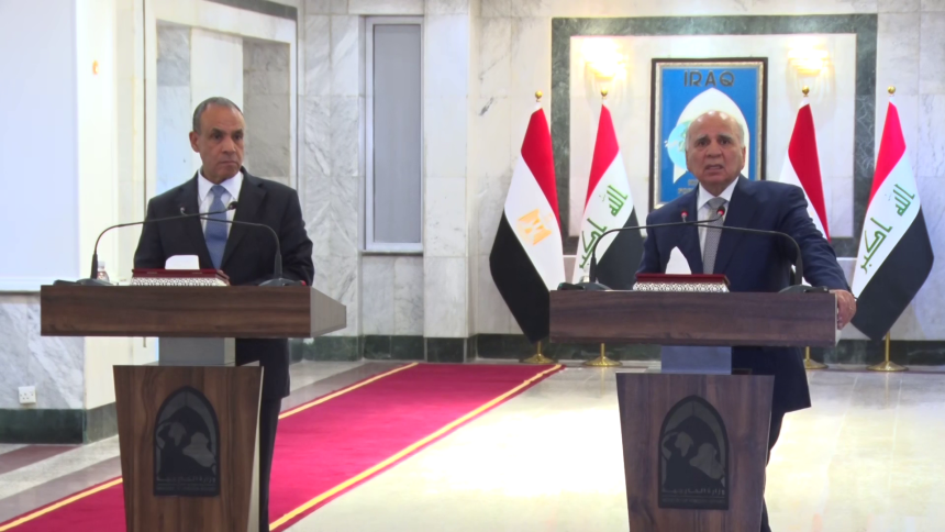 وزير الخارجية ونظيره المصري يؤكدان ضرورة العمل المشترك لاحتواء التصعيد في لبنان