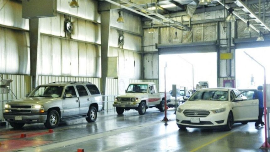 مرصد اقتصادي: فحص السيارات "الهزة" يدر 240 مليار دينار سنويًا على الحكومة