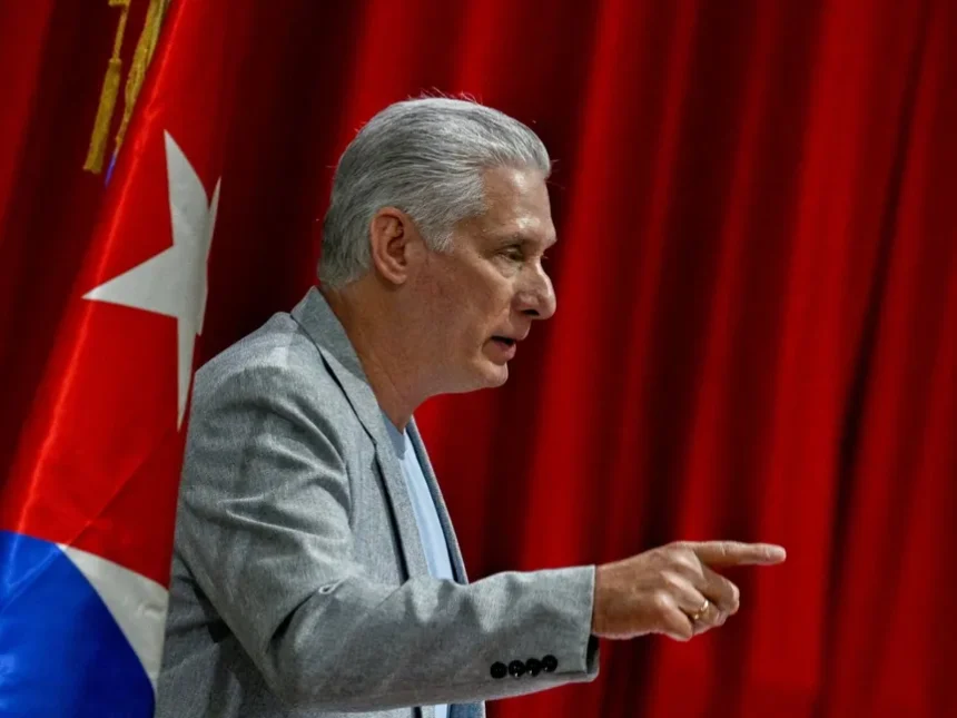 رئيس كوبا يتمسك بمنصبه ويرد على تهديدات ترامب: لن أتنحى