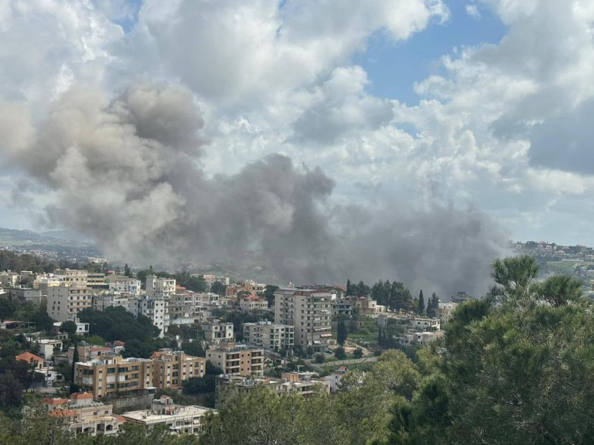 الدفاع المدني اللبناني: 10 شهداء من جهاز أمن الدولة في استهداف إسرائيلي لسرايا النبطية الحكومي