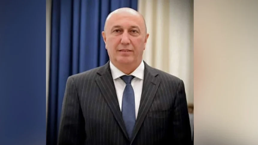 وصول مرشح الاتحاد الوطني لرئاسة الجمهورية نزار آميدي إلى مجلس النواب