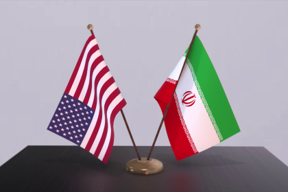رويترز عن مصدر إيراني رفيع: الولايات المتحدة وافقت على الإفراج عن أصول إيرانية مجمدة