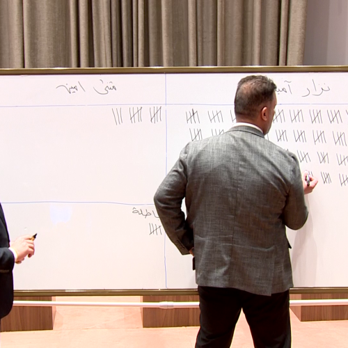 بدء عملية العد والفرز الثانية لانتخاب رئيس الجمهورية