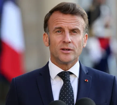 ‏الرئيس الفرنسي يؤكد لنظيره الإيراني ضرورة ضمان حرية الملاحة في مضيق هرمز