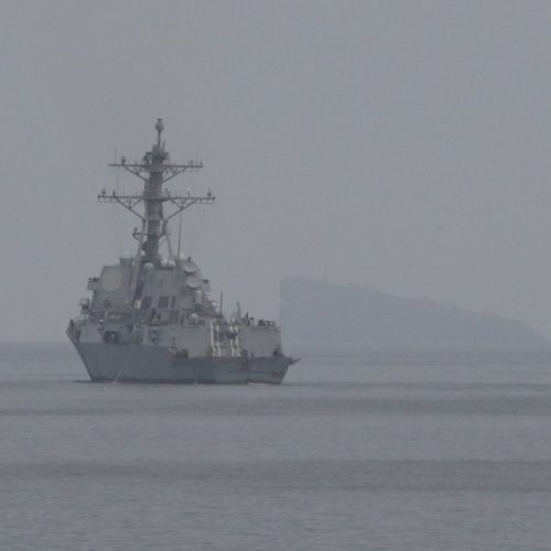 ‏القيادة المركزية الأميركية: بدأنا مهمة إزالة الألغام في مضيق هرمز