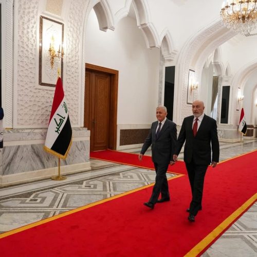 بالصور.. مراسم تسنم رئيس الجمهورية نزار آميدي لمنصبه