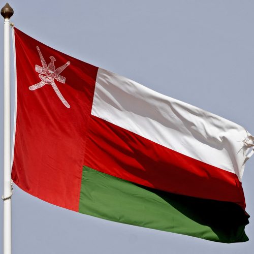 سلطنة عُمان تدعو إلى تنازلات لتحقيق السلام في الأزمة الإيرانية