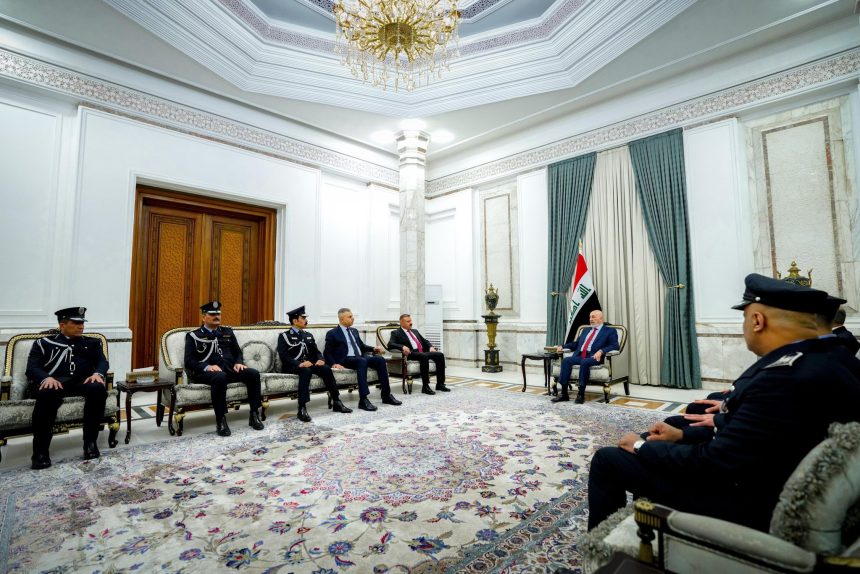 رئيس الجمهورية يؤكد أهمية تعزيز الأمن والاستقرار في البلاد ودعم جهود وزارة الداخلية