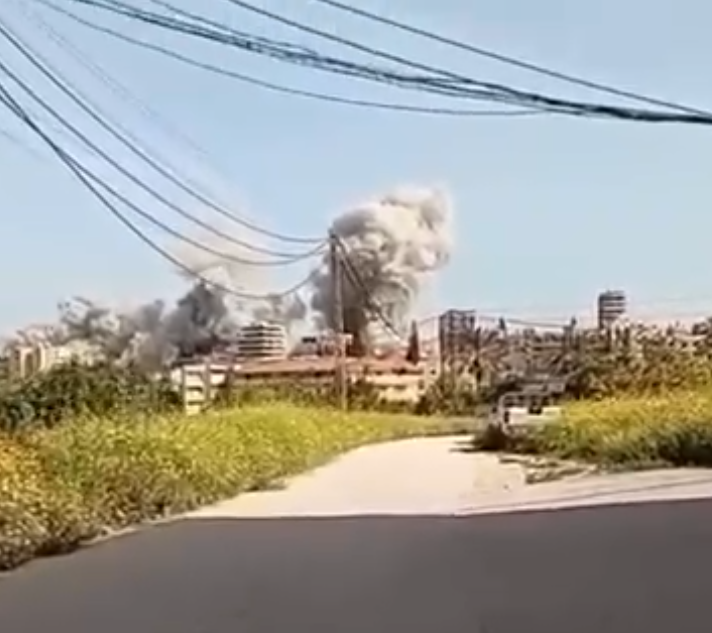 الطيران الإسرائيلي يشن سلسلة غارات على صور جنوب لبنان