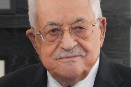 الرئيس الفلسطيني مهنئا نزار آميدي بانتخابه رئيساً للجمهورية: ندعم العراق بمساعيه لترسيخ الاستقرار وتعزيز السيادة