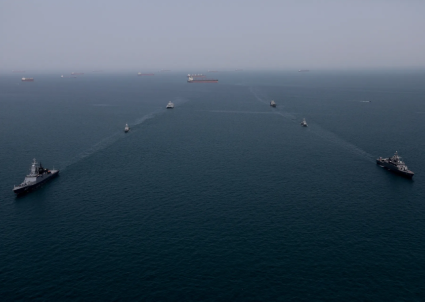 اعلام إيراني: سفن خاضعة للعقوبات تكسر الطوق البحري الأمريكي في مضيق هرمز