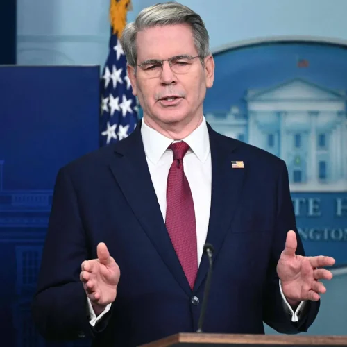 ‏وزير الخزانة الأميركي: أتوقع انتهاء الحرب في إيران وانخفاض الأسعار