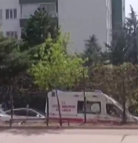 مقتل 4 أشخاص وإصابة 20 آخرين في هجوم مسلح على مدرسة بتركيا