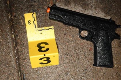 الاطاحة بمفوض متقاعد سرق مكتب صيرفة بواسطة "مسدس بلاستيك" شرقي بغداد