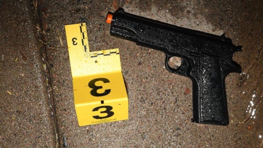 الاطاحة بمفوض متقاعد سرق مكتب صيرفة بواسطة "مسدس بلاستيك" شرقي بغداد