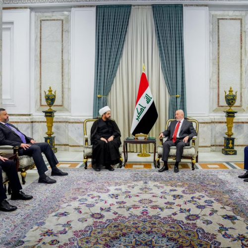 خلال استقباله الخزعلي.. رئيس الجمهورية يؤكد اهمية الإسراع في حسم اختيار رئيس الوزراء