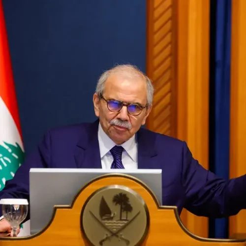 الرئيس اللبناني: لن نبرم أي اتفاق يمس حقوقنا أو ينتقص من كرامة شعبنا أو يفرط بذرة تراب