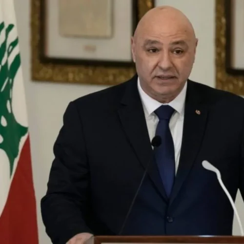 الرئيس اللبناني: لن نبرم أي اتفاق يمس حقوقنا أو ينتقص من كرامة شعبنا أو يفرط بذرة تراب