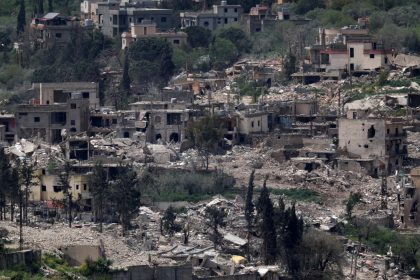 عسكريون إسرائيليون: ندفع لمقاولي الهدم وفق عدد المنازل التي دمروها في جنوب لبنان