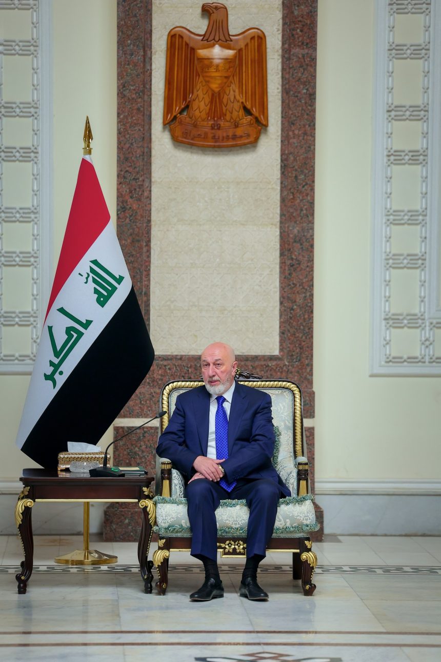 رئيس الجمهورية يؤكد أهمية سن القوانين التي تلبي احتياجات المواطنين