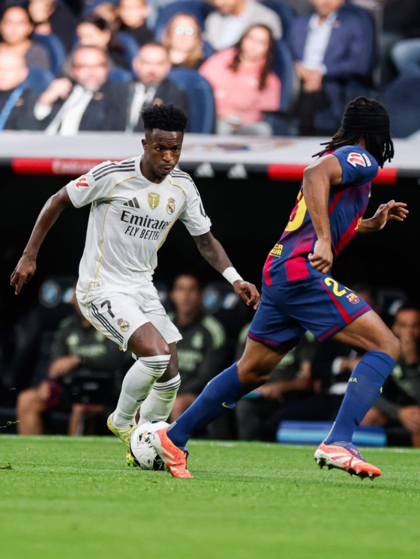 رسميا.. تحديد موعد كلاسيكو الليجا