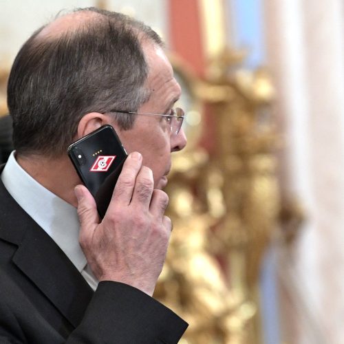 مباحثات روسية ايرانية.. لافروف يؤكد لعراقجي هاتفياً ضرورة الالتزام بالهدنة