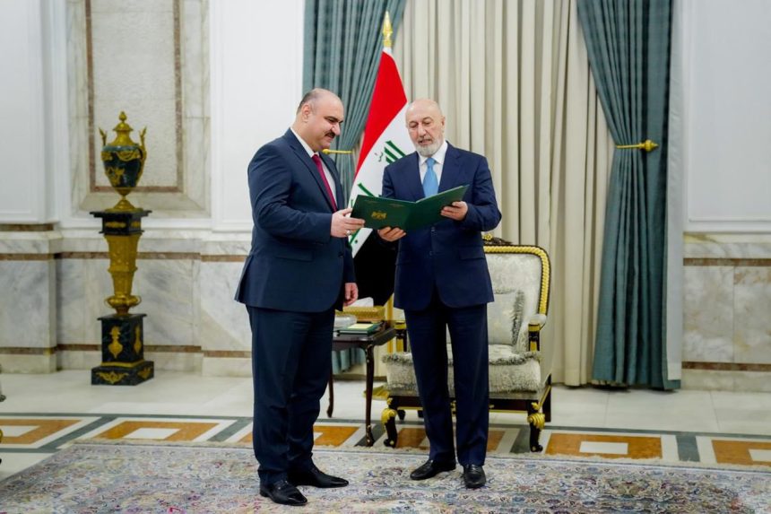 رئيس الجمهورية يسلم "محمد سمعان" مرسوم تعيينه محافظاً لكركوك