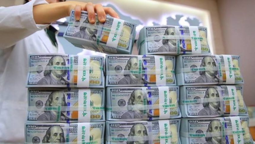 "وول ستريت جورنال": واشنطن أوقفت شحنة أموال للعراق بقيمة 500 مليون دولار من عائدات النفط