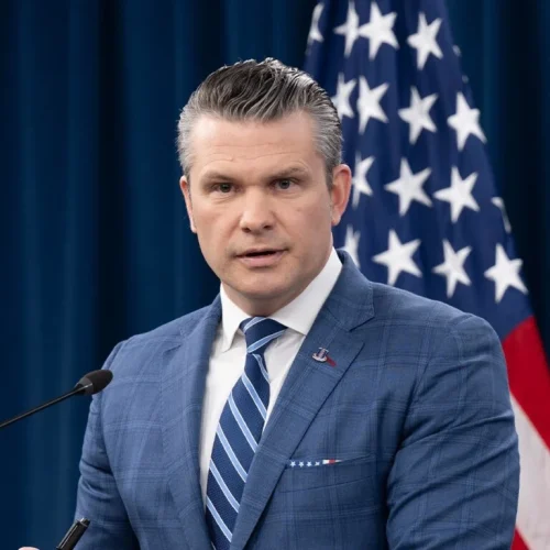 وزير الحرب الأمريكي: سنصادر المزيد من ناقلات النفط الإيراني