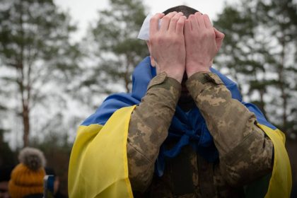 بوساطة إماراتية أمريكية.. روسيا تستعيد 193 عسكريا وتفرج عن 193 أسيرا أوكرانيا في صفقة تبادل