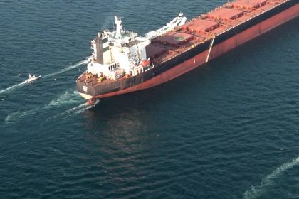 كوريا الجنوبية تعلن استيرادها النفط من السعودية والإمارات عبر مسارات تتجاوز مضيق هرمز