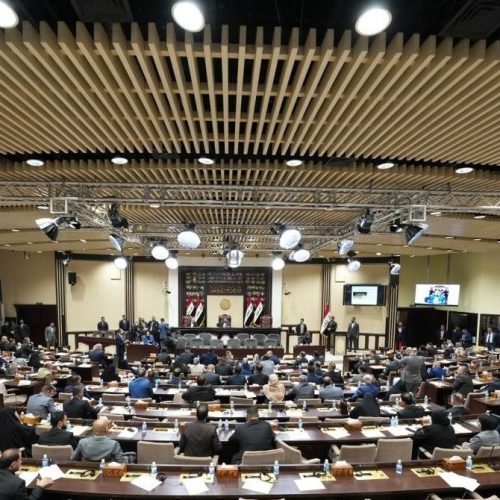 البرلمان يدرس الاقتراض أو تشريع قانون شبيه بالأمن الغذائي في حال تأخر الموازنة