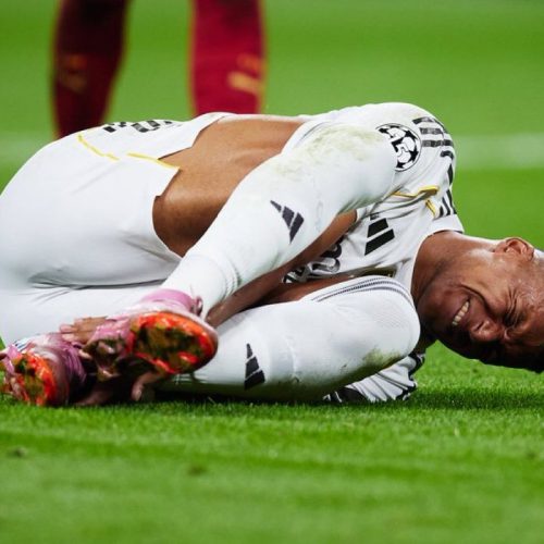 الريال يعلن تشخيص إصابة مبابي وصحف تتوقع انتهاء موسمه