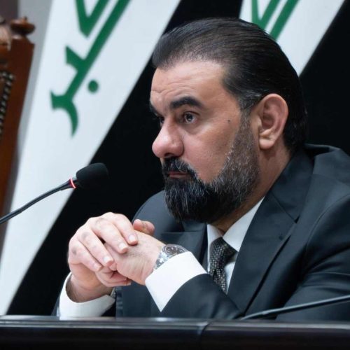 رئيس البرلمان: نشكر قادة الإطار التنسيقي لالتزامهم بالتوقيتات الدستورية والمضي بروح المسؤولية