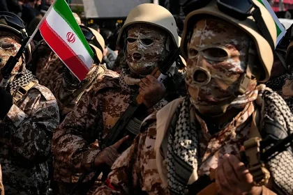 الجيش الإيراني: الحرب لم تنتهِ بعد وحدثنا قائمة أهدافنا