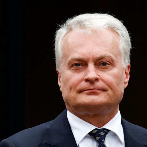 رئيس ليتوانيا يدعو للانضمام إلى التحالف الأمريكي في هرمز