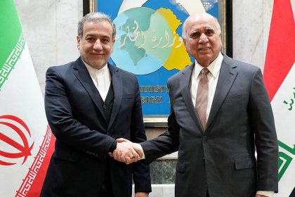 وزير الخارجية لنظيره الإيراني: أهمية الوصول إلى حل نهائي يُسهم في إنهاء الحرب