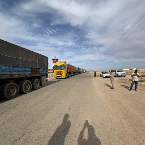 العراق يبدأ تصدير الإسمنت إلى سوريا عبر منفذ الوليد