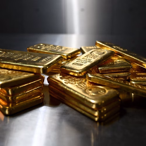تراجع أسعار الذهب مع استمرار المخاوف بشأن التضخم