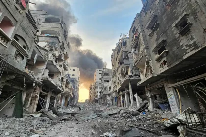 مسؤول أممي: 8 آلاف جثة ما زالت عالقة تحت أنقاض غزة