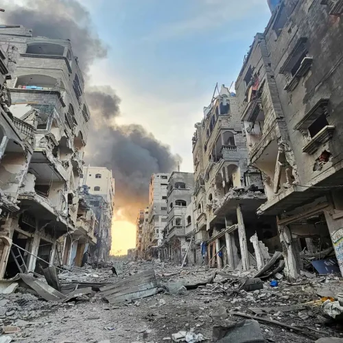مسؤول أممي: 8 آلاف جثة ما زالت عالقة تحت أنقاض غزة