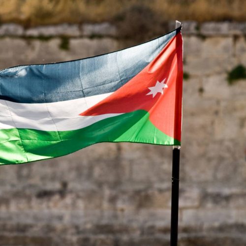 الأردن: ندين الاعتداءات الإيرانية على الإمارات ونؤكد تضامننا المطلق مع أبو ظبي