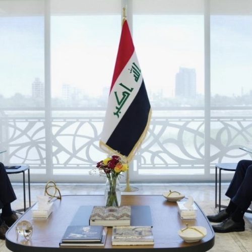 الزيدي والكاظمي يؤكدان ضرورة التنسيق والتعاون لتشكيل حكومة وطنية جامعة