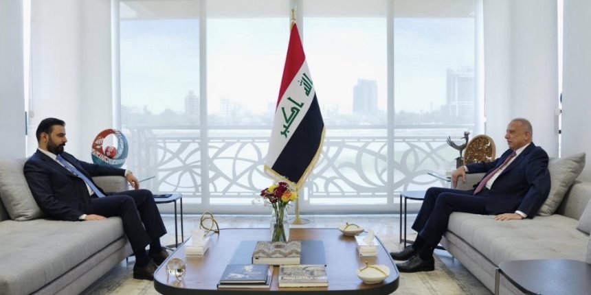 الزيدي والكاظمي يؤكدان ضرورة التنسيق والتعاون لتشكيل حكومة وطنية جامعة