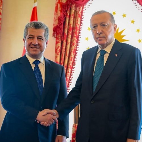 ‏مسرور بارزاني: نأمل أن تحل الحكومة العراقية الجديدة القضايا العالقة مع إقليم كردستان