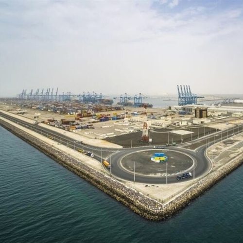 إيران تعلن توقف جميع الموانئ العربية في الخليج عن العمل