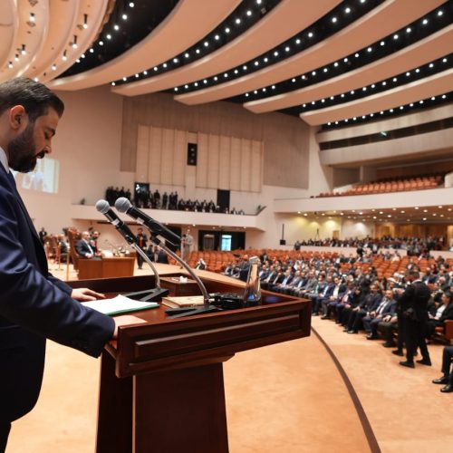 رئيس مجلس الوزراء علي الزيدي والوزراء المُصوَّت عليهم يؤدّون اليمين الدستورية